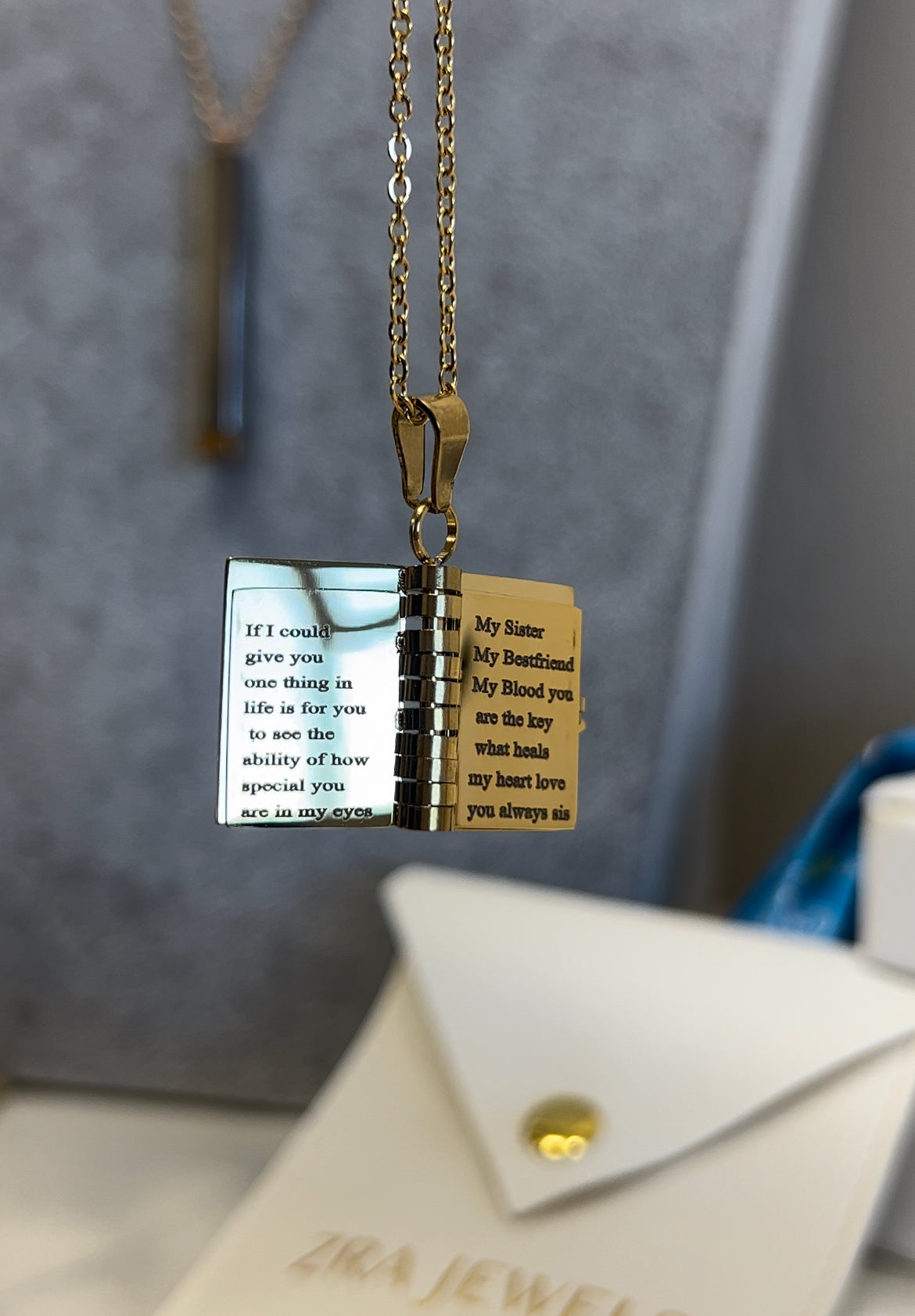 Rosy ™ | Gepersonaliseerde Boek Ketting